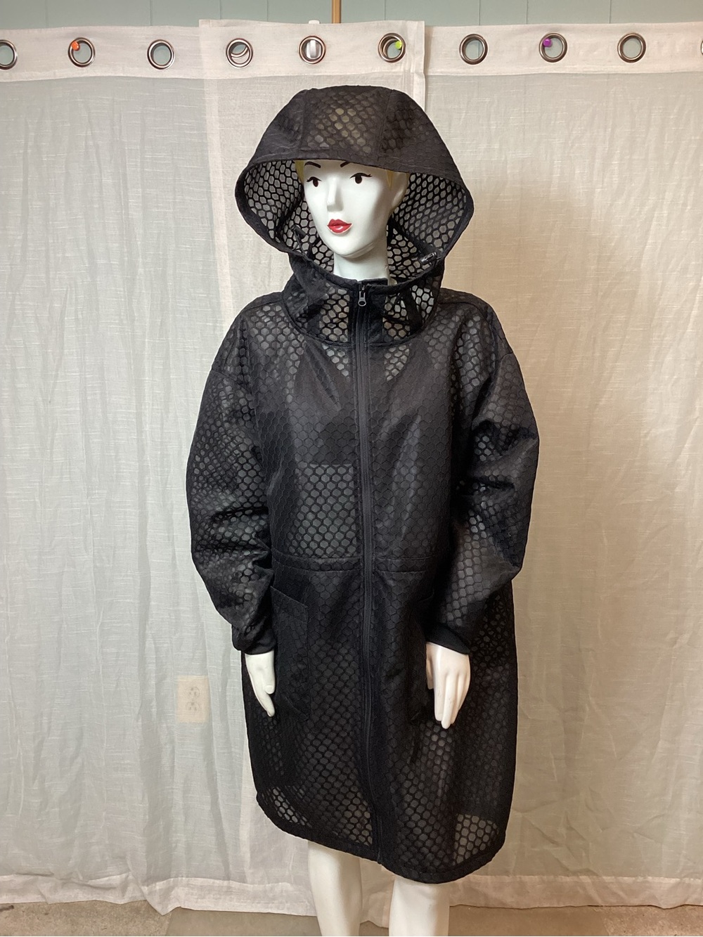 Ivy Park Hexagon Mesh Oversized Parka Jacket-Black; Size: L